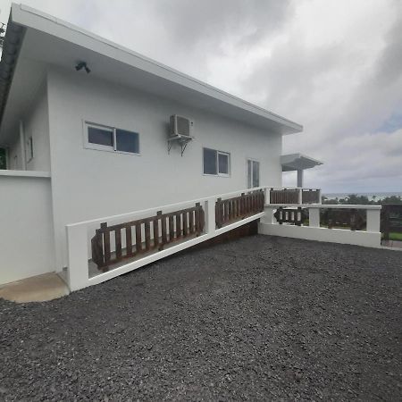 Mai'I Villa 1 - Muri Аваруа Экстерьер фото