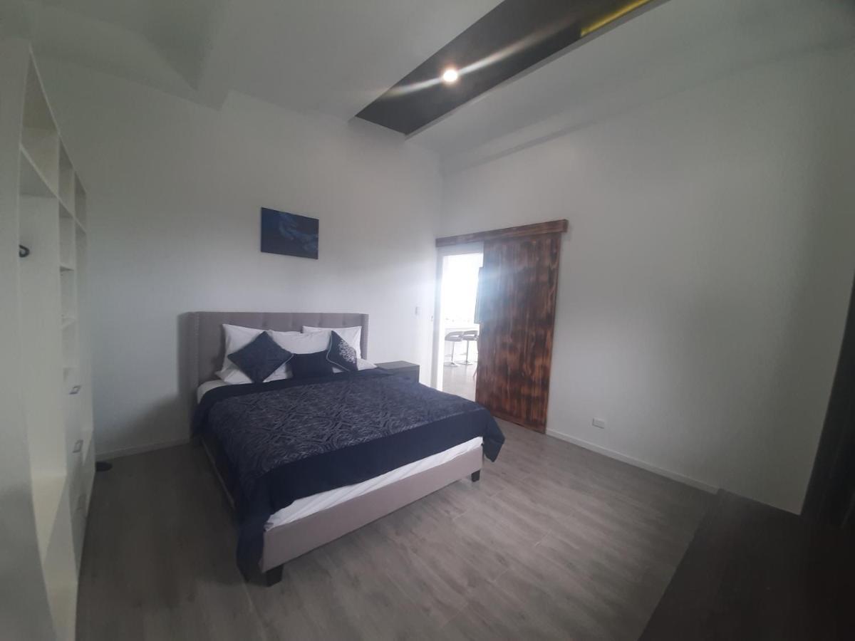 Mai'I Villa 1 - Muri Аваруа Экстерьер фото